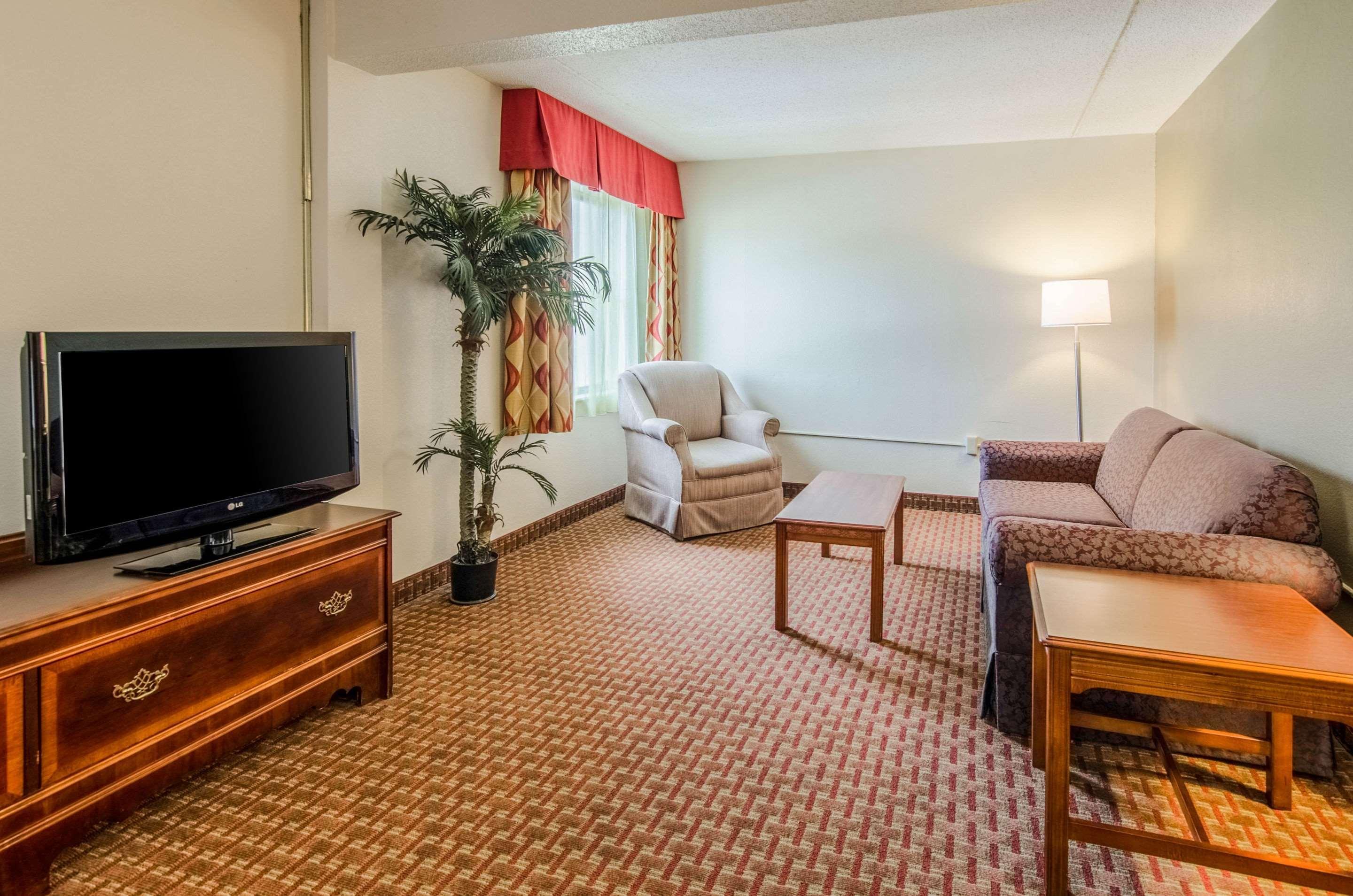 Quality Inn & Suites Lexington Near I-64 And I-81 Timber Ridge Kültér fotó
